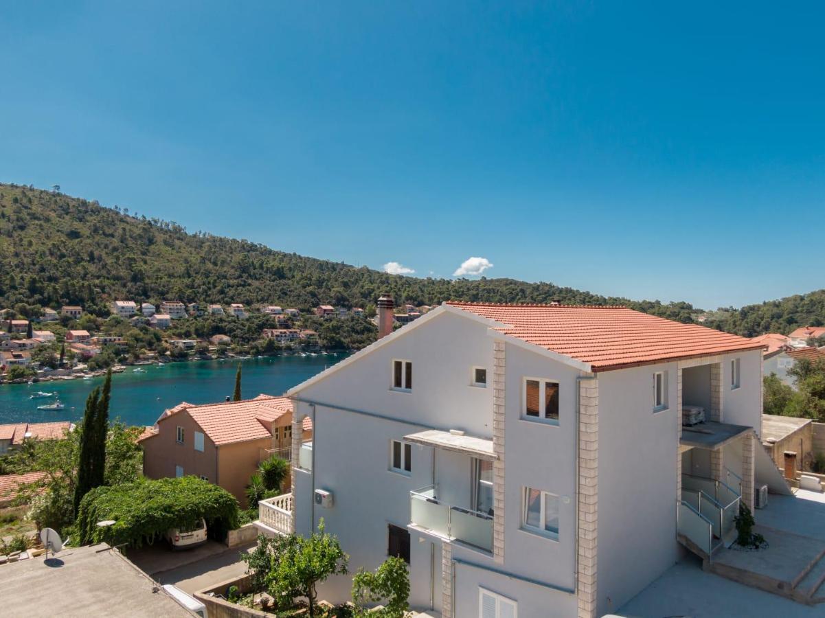 Maloa Two Bedroom Apartment Smokvica  ภายนอก รูปภาพ