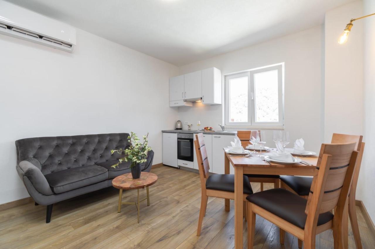 Maloa Two Bedroom Apartment Smokvica  ภายนอก รูปภาพ